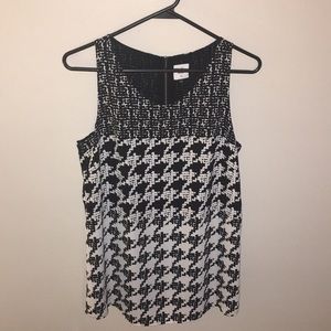 Sleeveless blouse